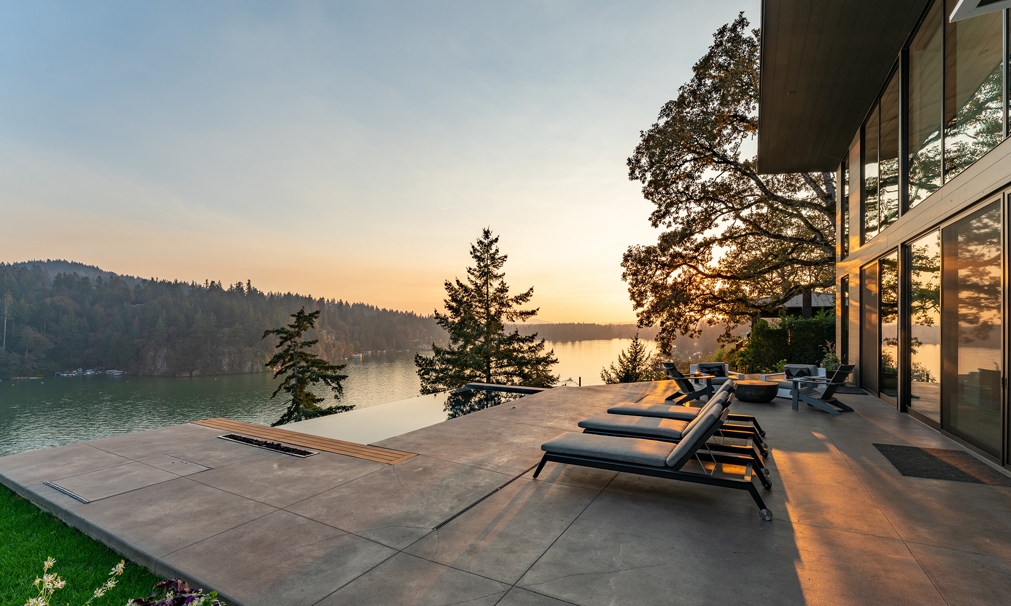Summit Residence
